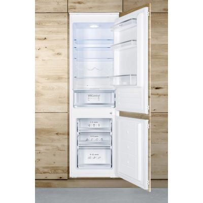 2. Lodówka do zabudowy AMICA BK3265.4UiAA
