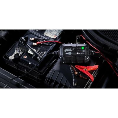 7. Noco GENIUS5EU 5A Battery Charger Prostownik