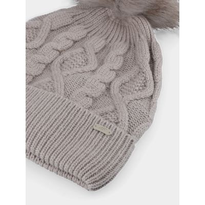 3. Czapka zimowa damska 4F