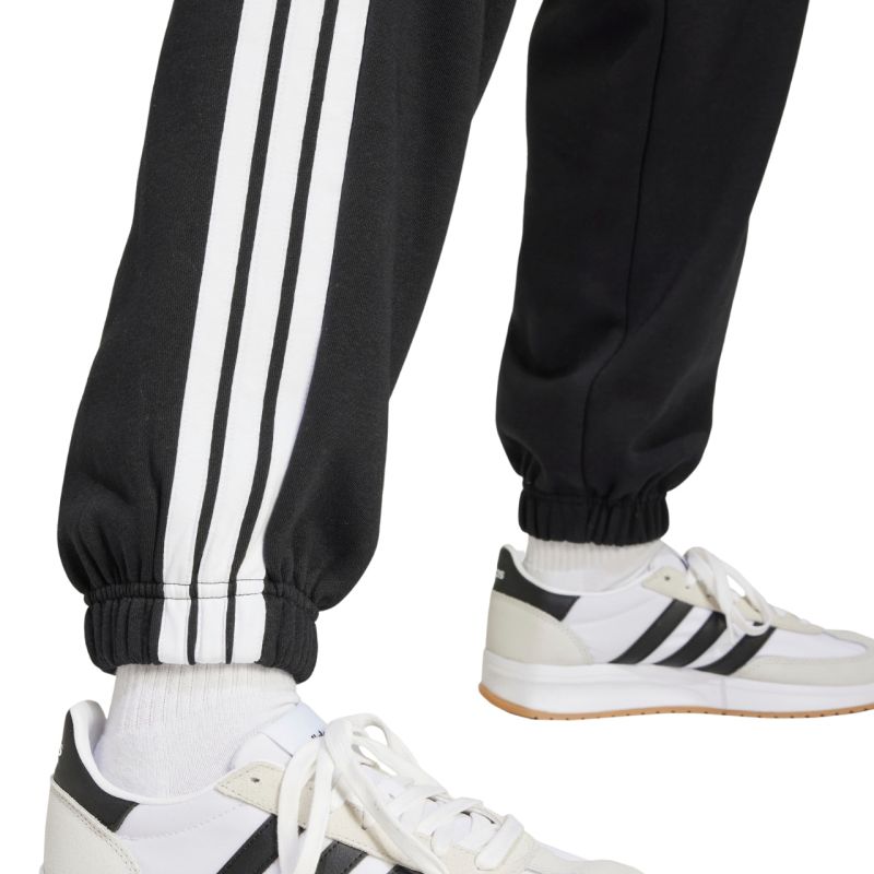 16. Spodnie adidas Essentials 3-Stripes Fleece Loose-Fit W JE1276