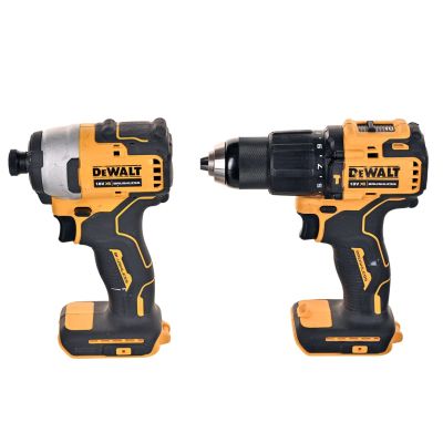 27. Zestaw narzędzi Combo 18V 2x4,0Ah DCK2062M2T DEWALT