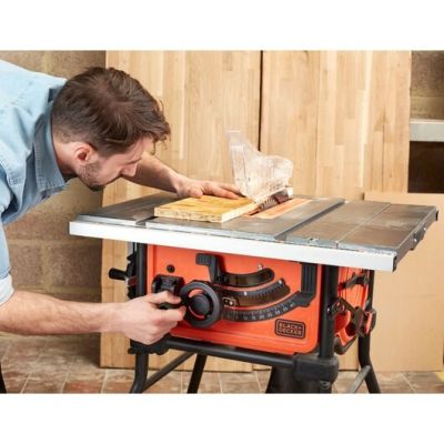 48. Pilarka stołowa BES720-QS BLACK+DECKER