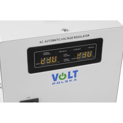 2. Stabilizator napięcia AVR PRO 2000VA 3% SERVO