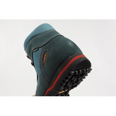 21. Buty Aku Ultralight Gore-tex W 36510639