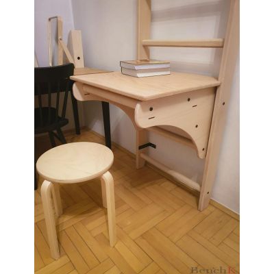 46. DRABINKA Z DREWNIANYM DO PODCIĄGANIA Z BIURKIEM BENCHK 112