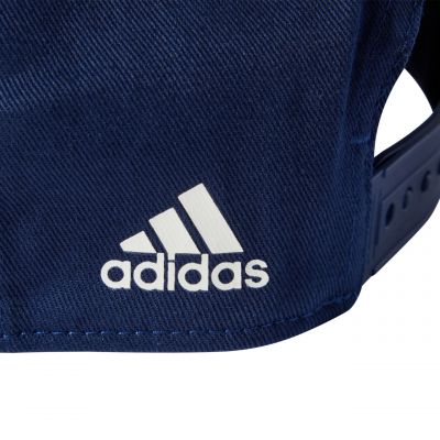 4. Czapka z daszkiem adidas Daily Cap JF4350