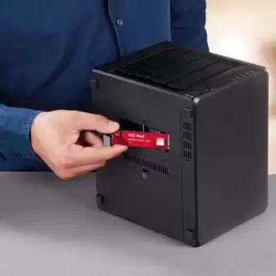 12. Dysk SSD WD Red SN700 WDS200T1R0C (2 TB ; M.2; PCIe NVMe 3.0 x4)