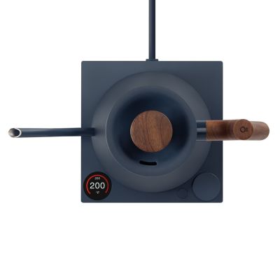 3. Czajnik elektryczny Fellow Stagg EKG PRO 900ml stone blue z orzechową rączką