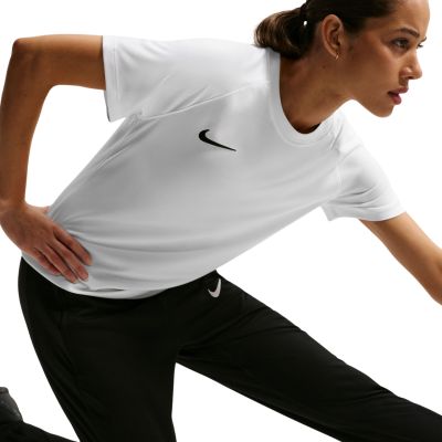 10. Koszulka damska Nike Dri-Fit Park VIII biała HV8178 100