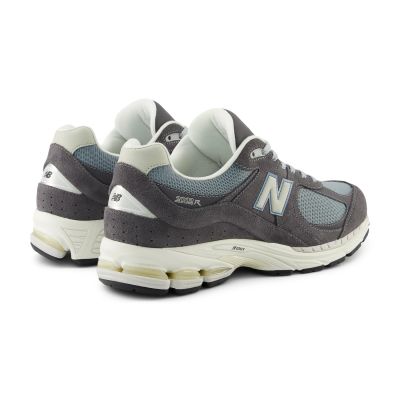 12. New Balance buty sportowe unisex M2002RFB