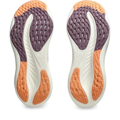 11. Buty do biegania Asics Gel Nimbus 26 W 1012B601250