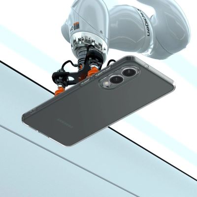 12. Etui Spigen Liquid Crystal na Samsung Galaxy S25 Edge - półprzezroczyste