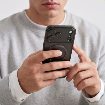 9. Etui Tech-Protect MagFlex na iPhone 18 Pro / 17 Pro - czarne