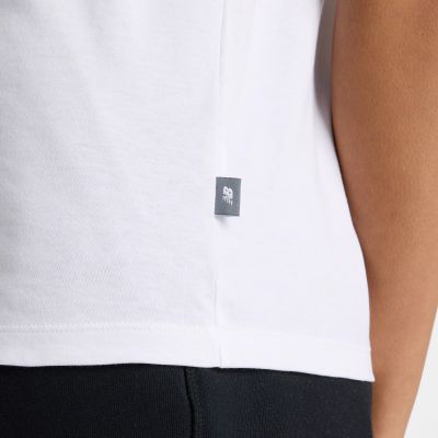 14. Koszulka New Balance Sport Graphic T-Shirt W WT51540WT