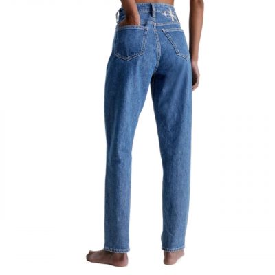 13. Jeansy Calvin Klein Jeans Mom Fit W J20J221249