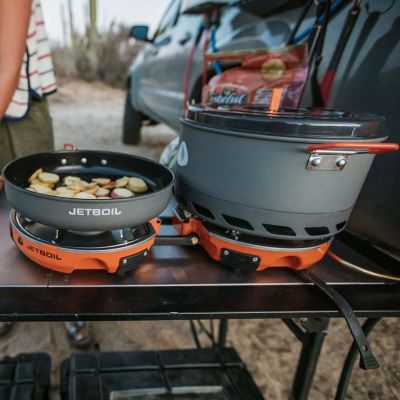6. Zestaw do gotowania Jetboil Genesis Basecamp Cooking System - carbon