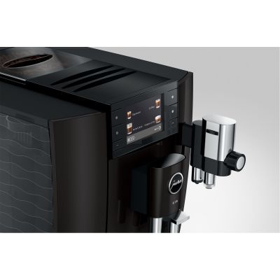 5. Ekspres do kawy Jura E8 Piano Black (ED)