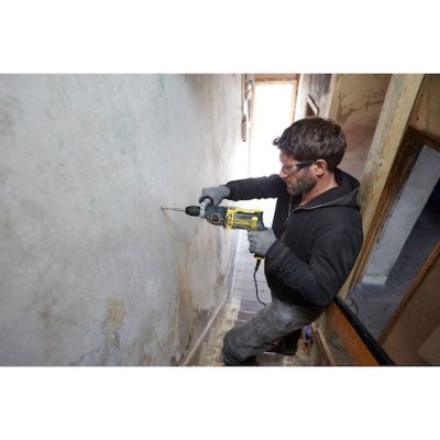 7. Stanley FATMAX FMEH1100K-QS młot udarowo-obrotowy 1100 W 3200 RPM