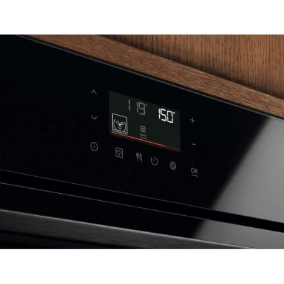 5. Piekarnik ELECTROLUX LOD7C37Z