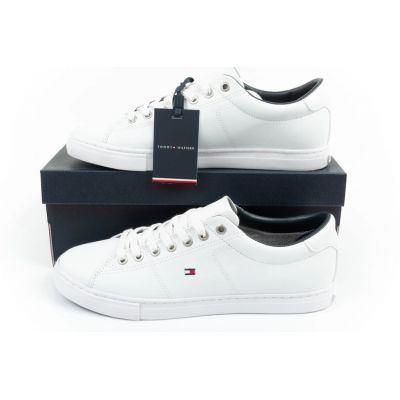 10. Buty Tommy Hilfiger Essential M FM0FM02157100