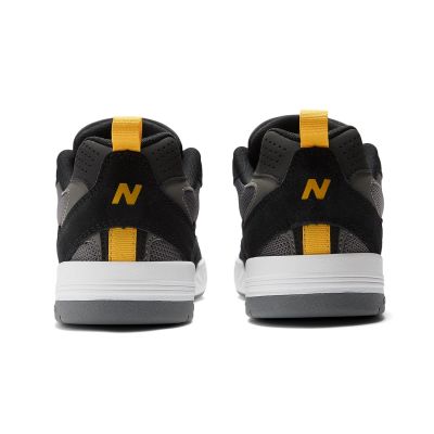 12. Buty sportowe New Balance do skateboardingu NM808WUT