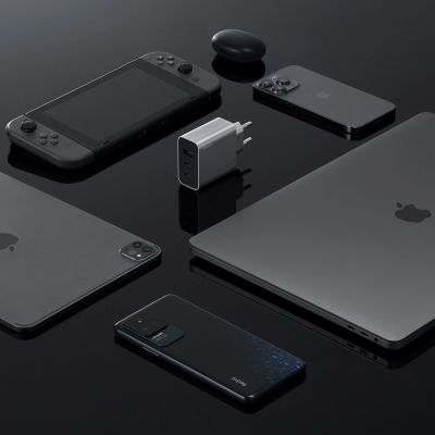 4. Ładowarka sieciowa Cuktech 65W GaN 2xUSB-C 1xUSB-A - szara