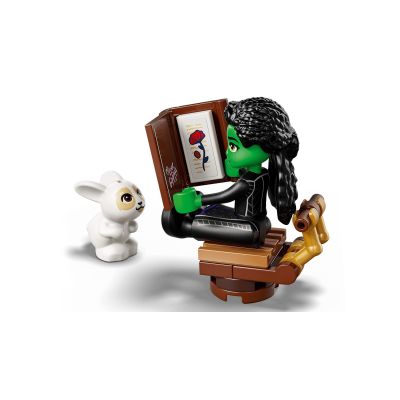 4. LEGO® Wicked 75687 Elphaba i jej kryjówka / Liczba elementów: 228 / od 7 lat