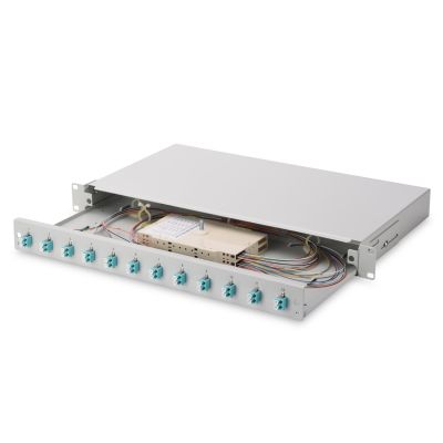 5. Panel krosowy FO z wyposażeniem 19'' 1U, 12x LC dx, OM3, pigtaile, adaptery, tacki, wysuwany, szary