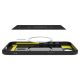 8. Etui Spigen Rugged Armor MagSafe na iPhone 16e / 17e- czarne