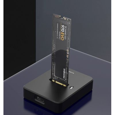 9. GEMBIRD STACJA DOKUJĄCA DO DYSKÓW M.2 SATA I NVME SSD CZARNA
