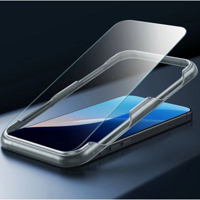 6. Etui ESR Classic Hybrid Halolock MagSafe + szkło hartowane na iPhone 16 - przezroczyste