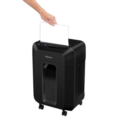5. Fellowes Niszczarka AutoMax 80M, 4 x 12 mm, P-4 czarna