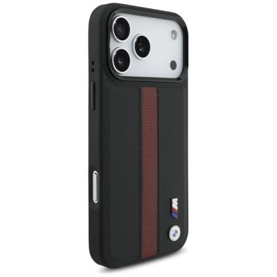 4. Etui BMW M Perforated Stripe Logo MagSafe na iPhone 17 Pro Max - czerwone