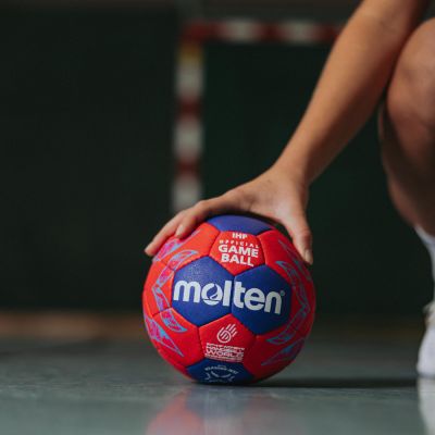 8. H2A5000-W5Z Piłka do ręcznej Molten 5000 IHF PRO Women World Championship 2025