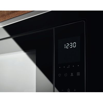 6. Kuchenka mikrofalowa ELECTROLUX LMS4253TBX