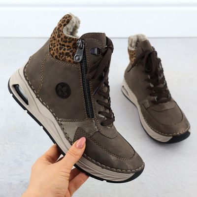 2. Botki damskie z panterką brązowe Rieker 44565-25