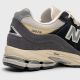 13. Buty New Balance sportowe M M2002RSH