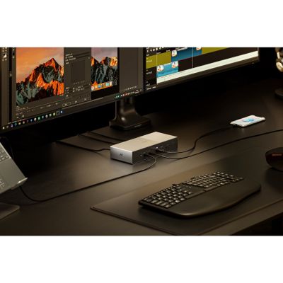 33. Kensington Stacja dokująca SD5000T5 EQ Thunderbolt 5 z potrójnym 4K i PD 140 W — Windows/macOS
