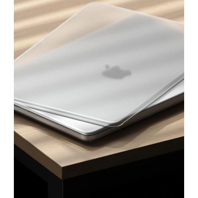 6. Etui Ringke Slim na MacBook Neo 13" - przezroczyste matowe